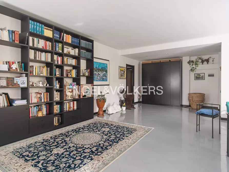 Immagine 1 di Appartamento in vendita  in VIA AVEZZANO 6 a Montesilvano