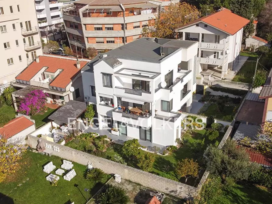 Immagine 22 di Appartamento in vendita  in VIA AVEZZANO 6 a Pescara