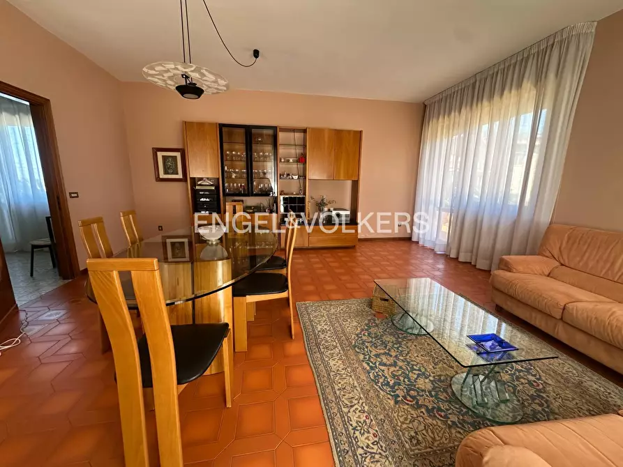 Immagine 2 di Appartamento in vendita  in Via Seneca 23 a Pescara