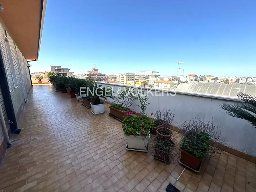 Immagine 13 di Appartamento in vendita  in Via Seneca 23 a Pescara