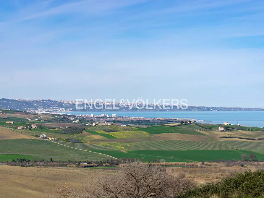 Immagine 32 di Villa in vendita  in CONTRADA FONTE DELLA SIGNORA a Petacciato