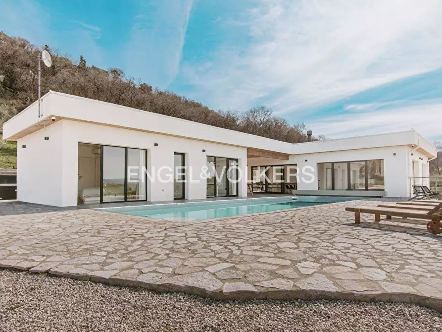 Immagine 1 di Villa in vendita  in CONTRADA FONTE DELLA SIGNORA a Petacciato