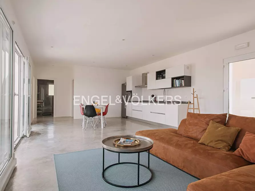 Immagine 1 di Villa in vendita  in CONTRADA FONTE DELLA SIGNOA a Petacciato