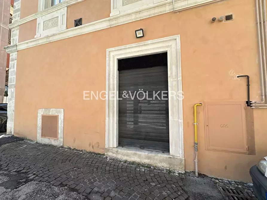 Immagine 3 di Locale commerciale in affitto  in via delle aquile 2 a L'aquila