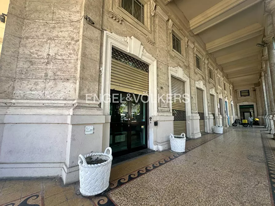Immagine 5 di Locale commerciale in affitto  in Corso Umberto I 105 a Pescara
