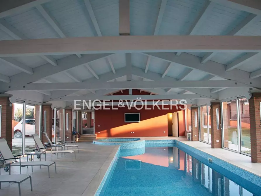Immagine 7 di Albergo/B&B/Residence in vendita  in VIA PESCARA snc a Mosciano Sant'angelo