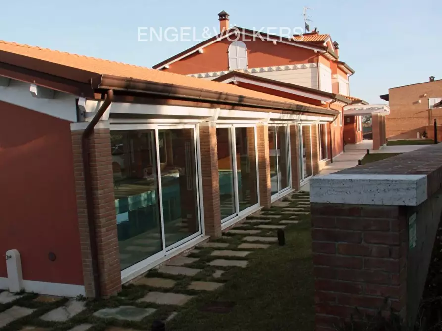 Immagine 14 di Albergo/B&B/Residence in vendita  in VIA PESCARA snc a Mosciano Sant'angelo