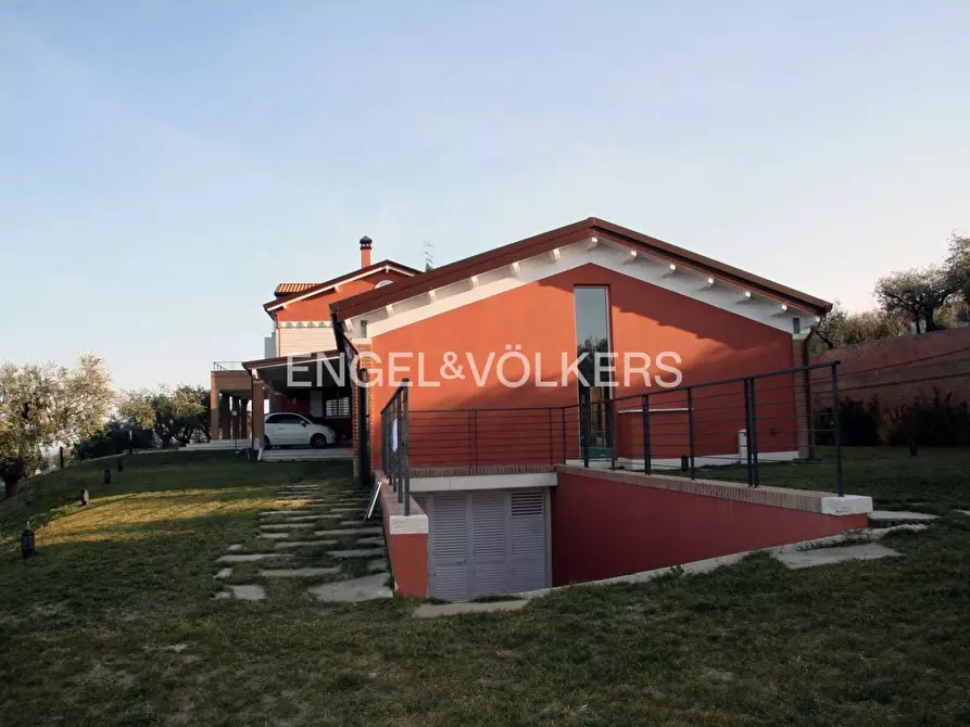 Immagine 16 di Albergo/B&B/Residence in vendita  in VIA PESCARA snc a Mosciano Sant'angelo