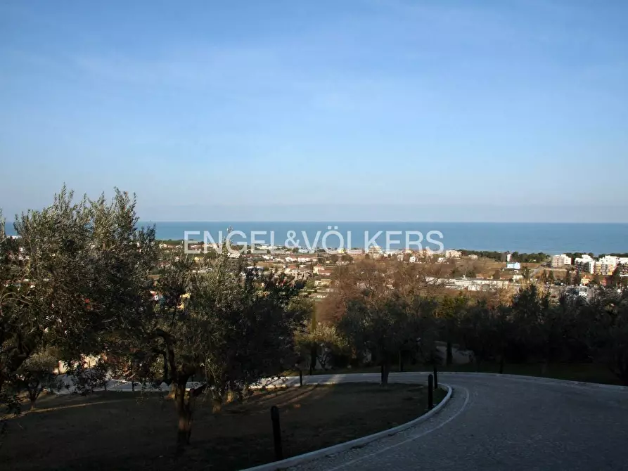 Immagine 20 di Albergo/B&B/Residence in vendita  in VIA PESCARA snc a Mosciano Sant'angelo