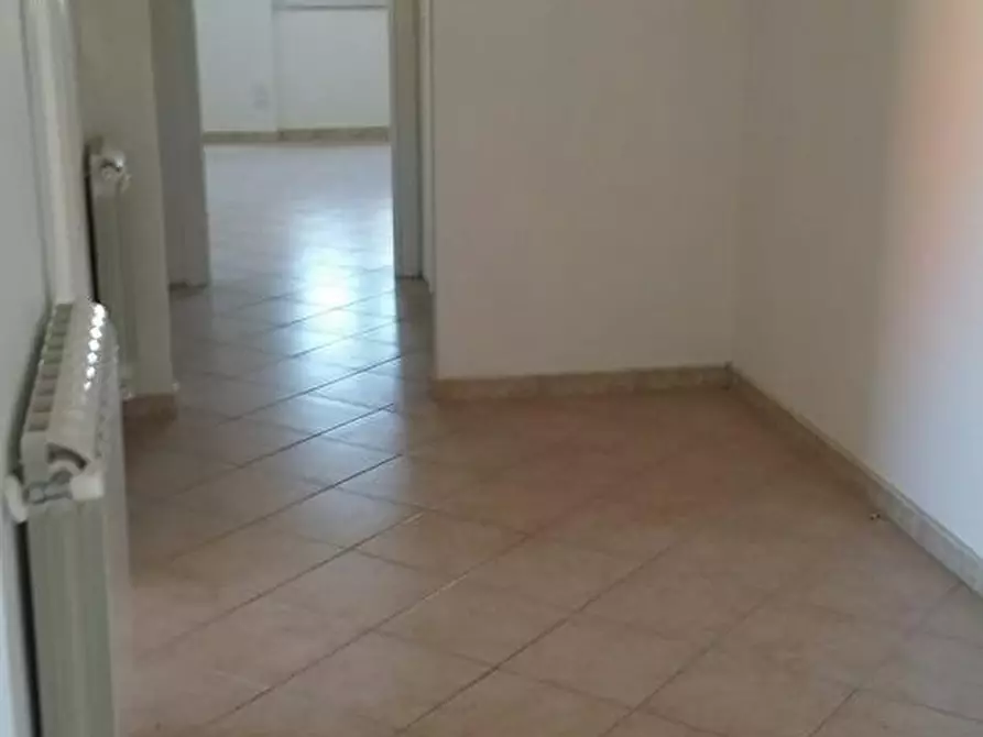 Immagine 3 di Appartamento in vendita  in Via Villafranca a Latina