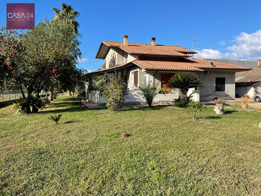 Immagine 1 di Villa in vendita  in strada portosello a Sabaudia