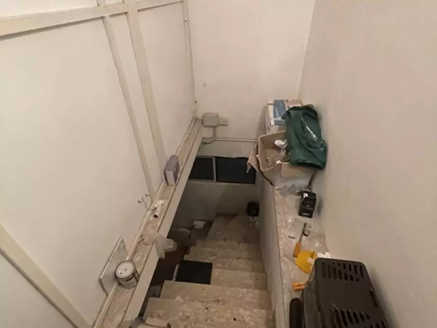 Immagine 5 di Locale commerciale in vendita  in Via Sabaudia a San Felice Circeo