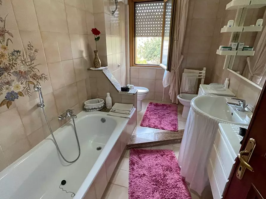 Immagine 39 di Villa in vendita  in Via Mario Mafai a Latina