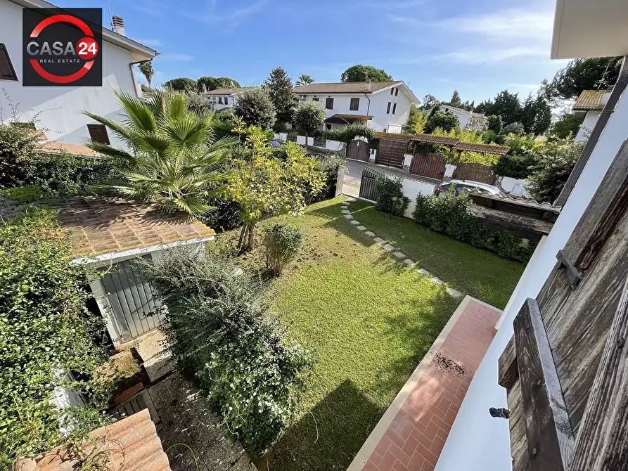 Immagine 34 di Villa in vendita  in via del pescheto a Sabaudia