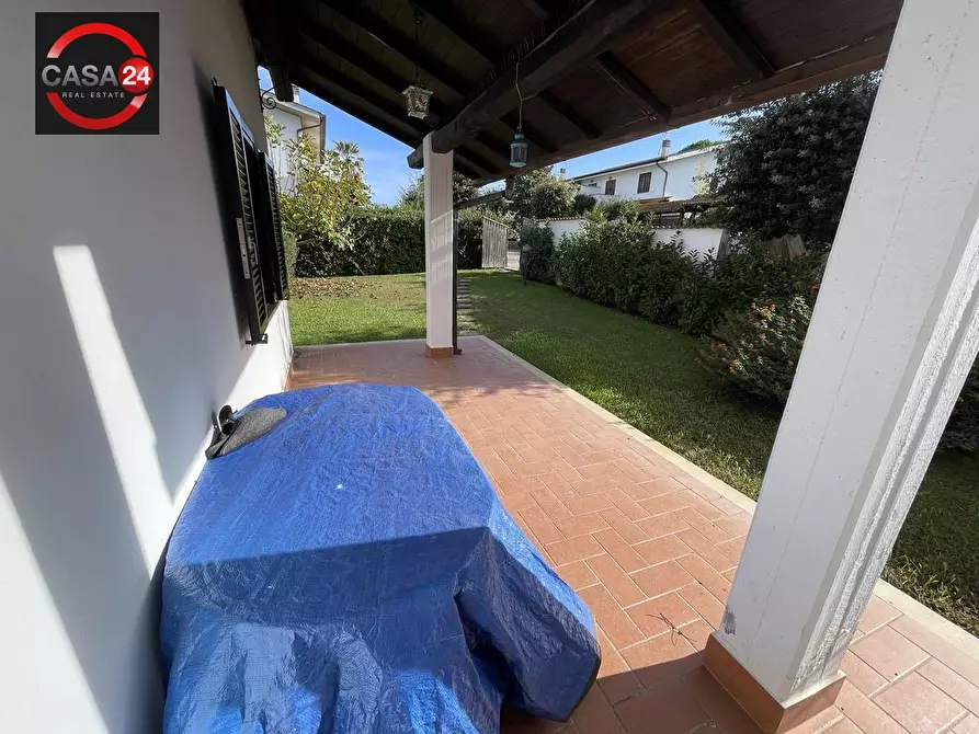 Immagine 35 di Villa in vendita  in via del pescheto a Sabaudia