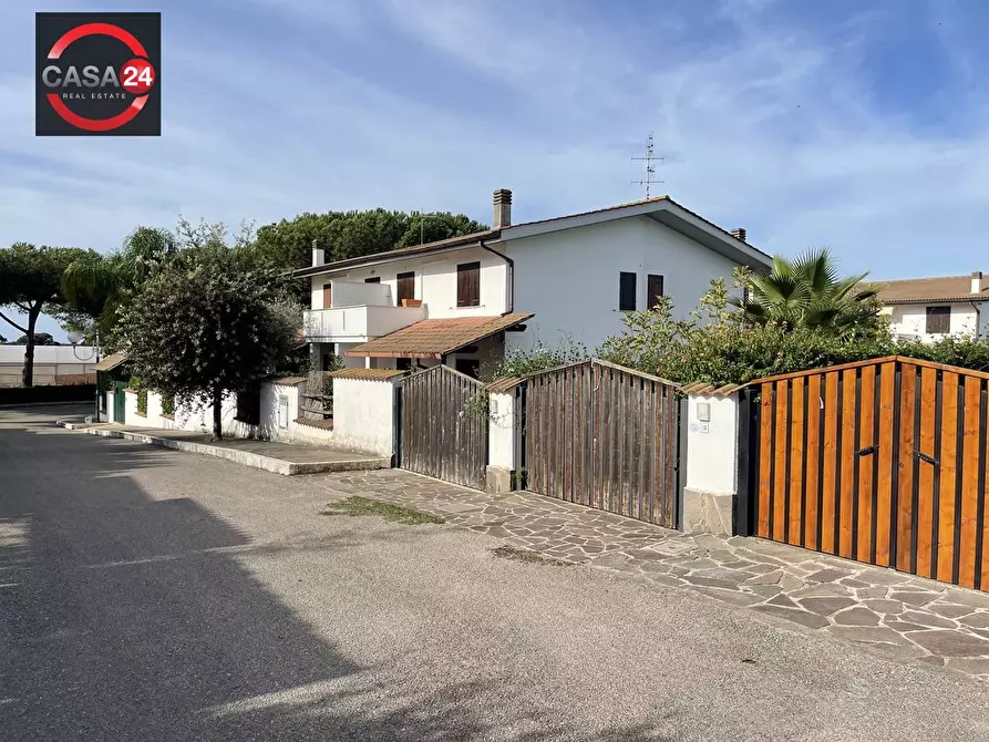 Immagine 42 di Villa in vendita  in via del pescheto a Sabaudia