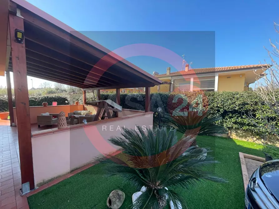 Immagine 4 di Villa in vendita  in Via Battaglia di Lepanto a Latina