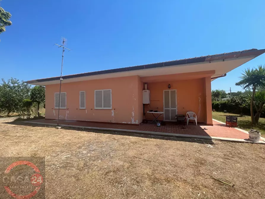 Immagine 16 di Villa in vendita  in Strada Cavatella a Bassiano