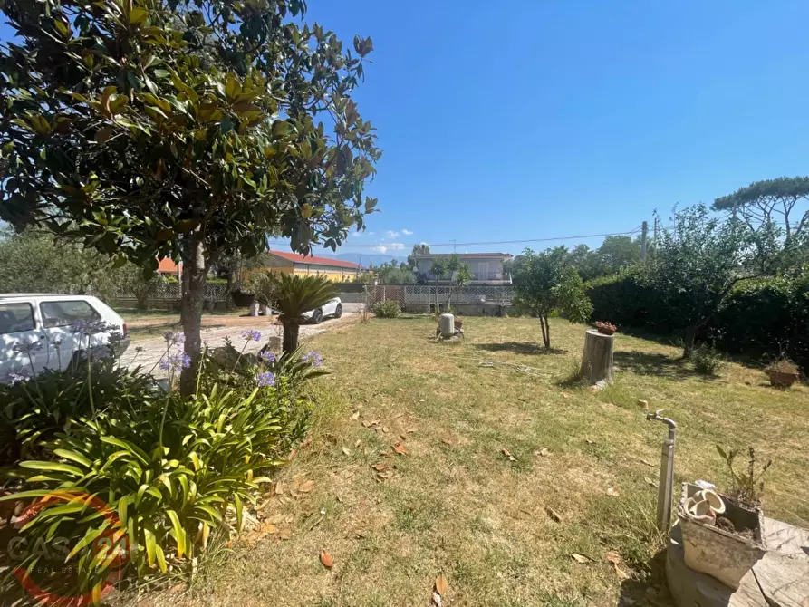 Immagine 21 di Villa in vendita  in Strada Cavatella a Bassiano