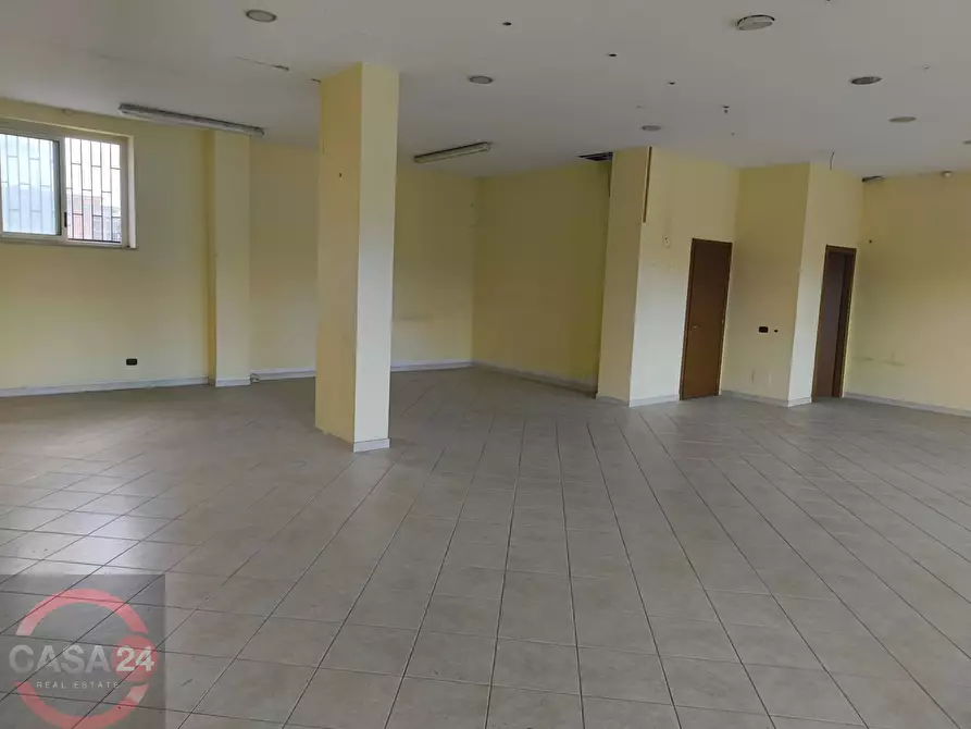 Immagine 3 di Locale commerciale in affitto  a Latina