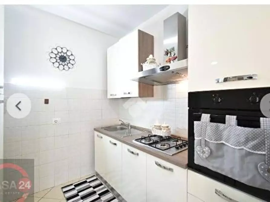 Immagine 5 di Appartamento in vendita  in Piazzale Annibaldi a Sermoneta