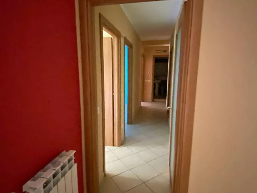 Immagine 11 di Appartamento in vendita  in Piazzale Annibaldi a Sermoneta