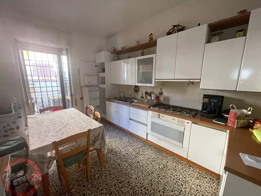 Immagine 11 di Appartamento in vendita  in Via dei Sanniti a Latina