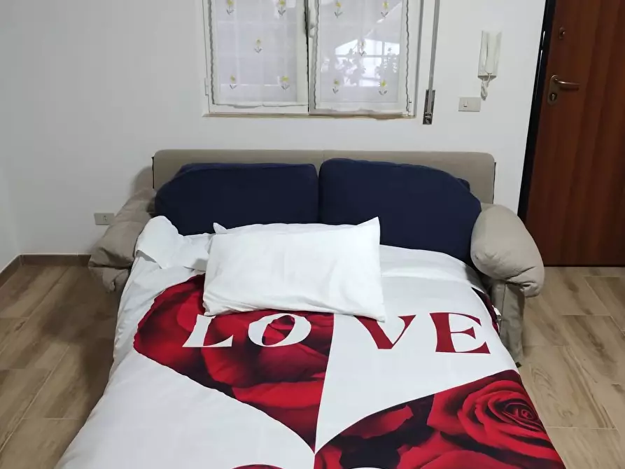 Immagine 8 di Appartamento in vendita  in Via Epicuro a Latina