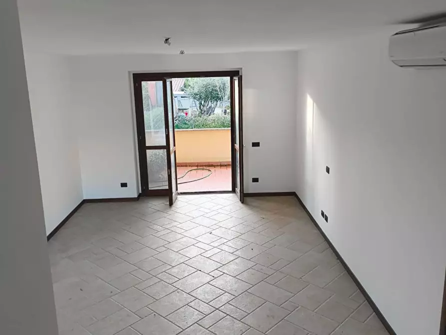 Immagine 20 di Villa in vendita  in via del pantanaccio a Latina