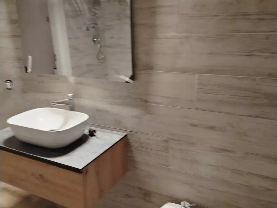 Immagine 16 di Appartamento in vendita  in Via dei Volsci a Latina