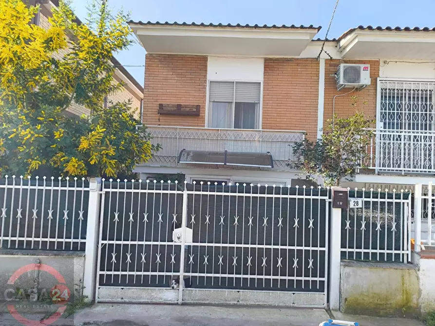 Immagine 4 di Villetta a schiera in vendita  in Via Prezzolini a Latina