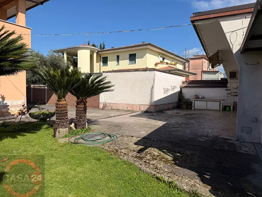 Immagine 15 di Villa in vendita  in Strada Carrara a Latina
