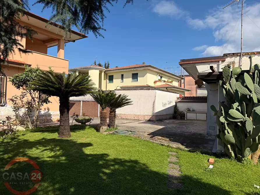 Immagine 16 di Villa in vendita  in Strada Carrara a Latina