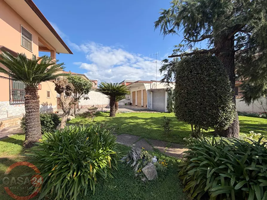 Immagine 23 di Villa in vendita  in Strada Carrara a Latina