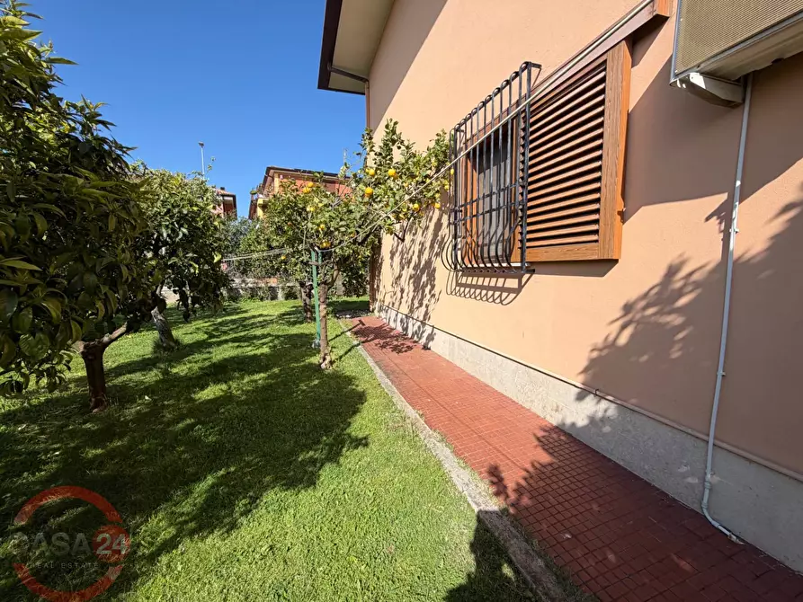 Immagine 28 di Villa in vendita  in Strada Carrara a Latina