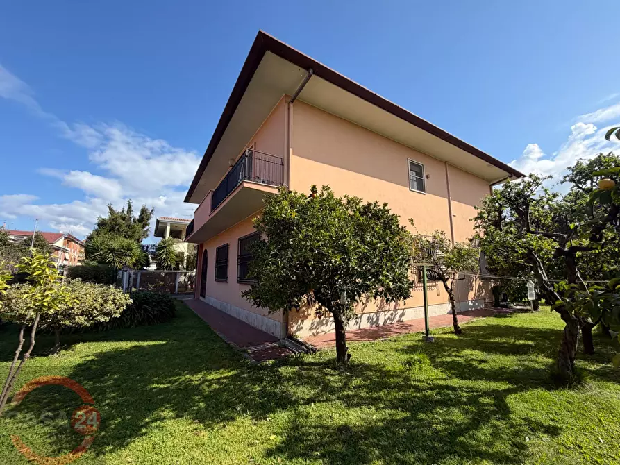 Immagine 32 di Villa in vendita  in Strada Carrara a Latina