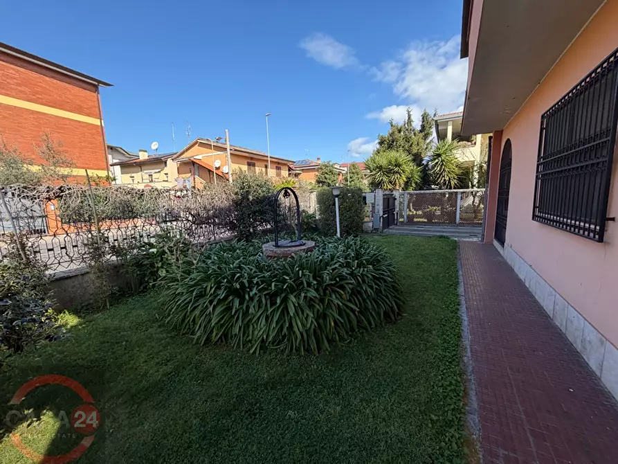 Immagine 35 di Villa in vendita  in Strada Carrara a Latina