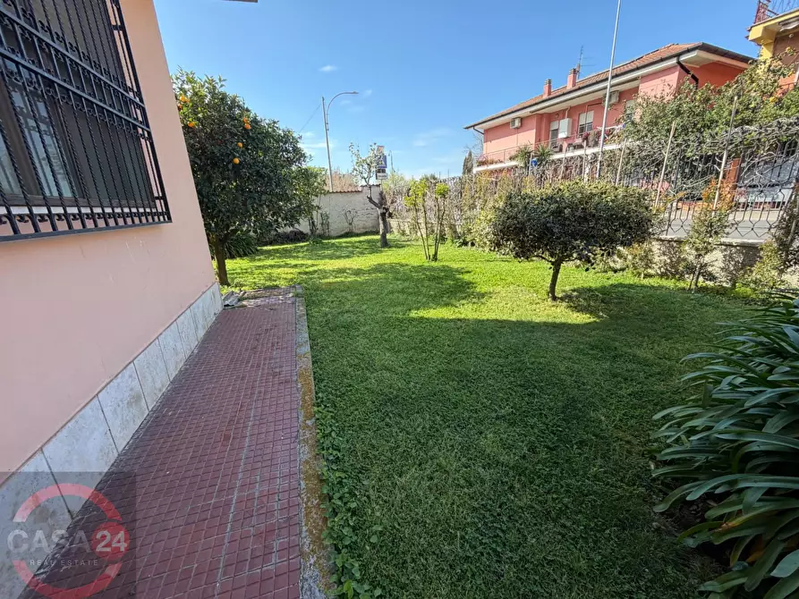 Immagine 36 di Villa in vendita  in Strada Carrara a Latina