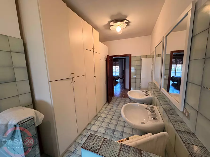 Immagine 106 di Villa in vendita  in Strada Carrara a Latina