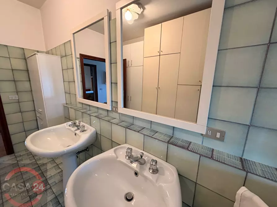 Immagine 107 di Villa in vendita  in Strada Carrara a Latina