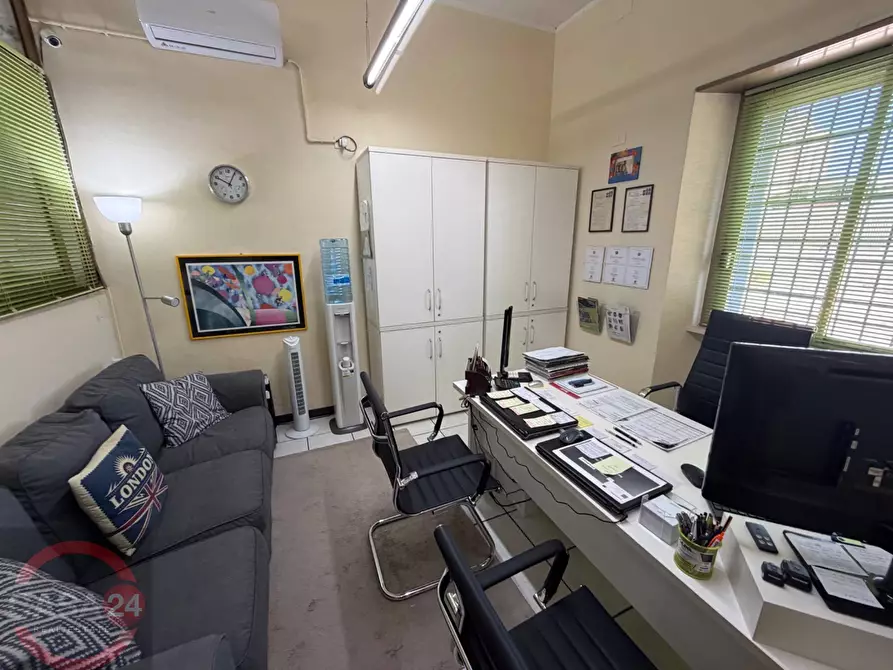 Immagine 19 di Locale commerciale in vendita  in Via Romagnoli a Latina