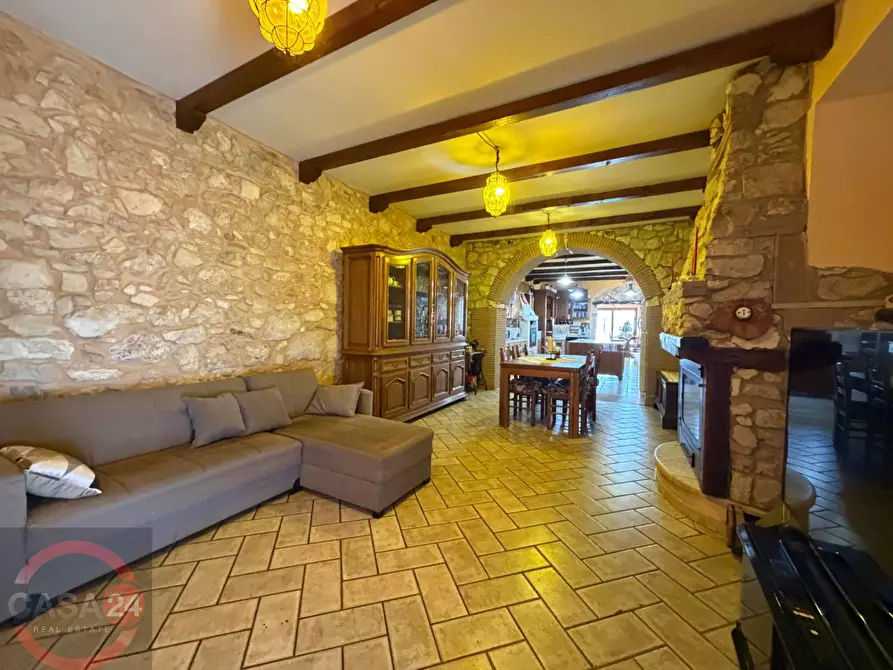 Immagine 6 di Villa in vendita  in Via Nuova a Sezze