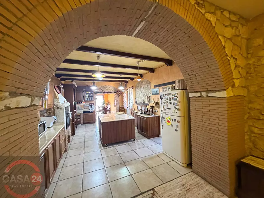 Immagine 11 di Villa in vendita  in Via Nuova a Sezze