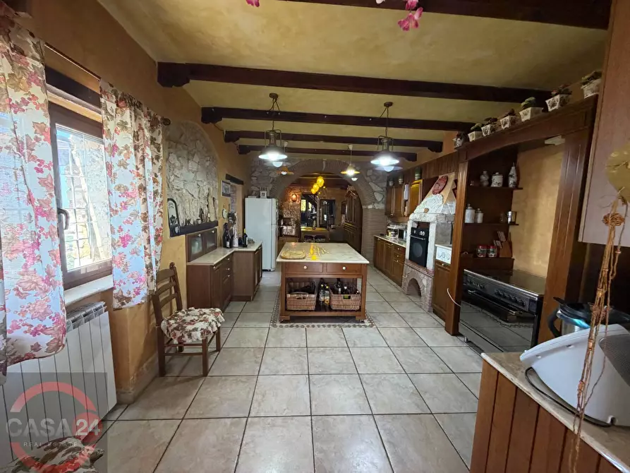 Immagine 17 di Villa in vendita  in Via Nuova a Sezze