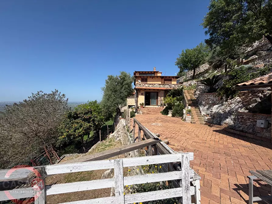 Immagine 25 di Villa in vendita  in Via Nuova a Sezze