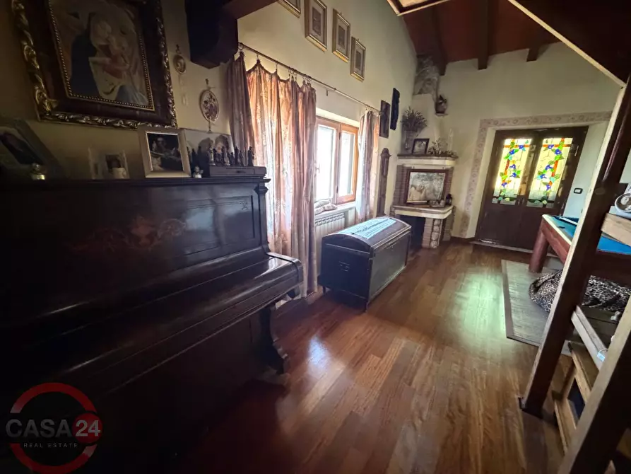 Immagine 29 di Villa in vendita  in Via Nuova a Sezze