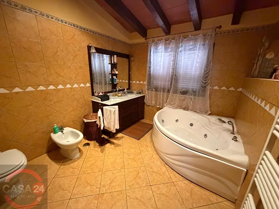 Immagine 58 di Villa in vendita  in Via Nuova a Sezze