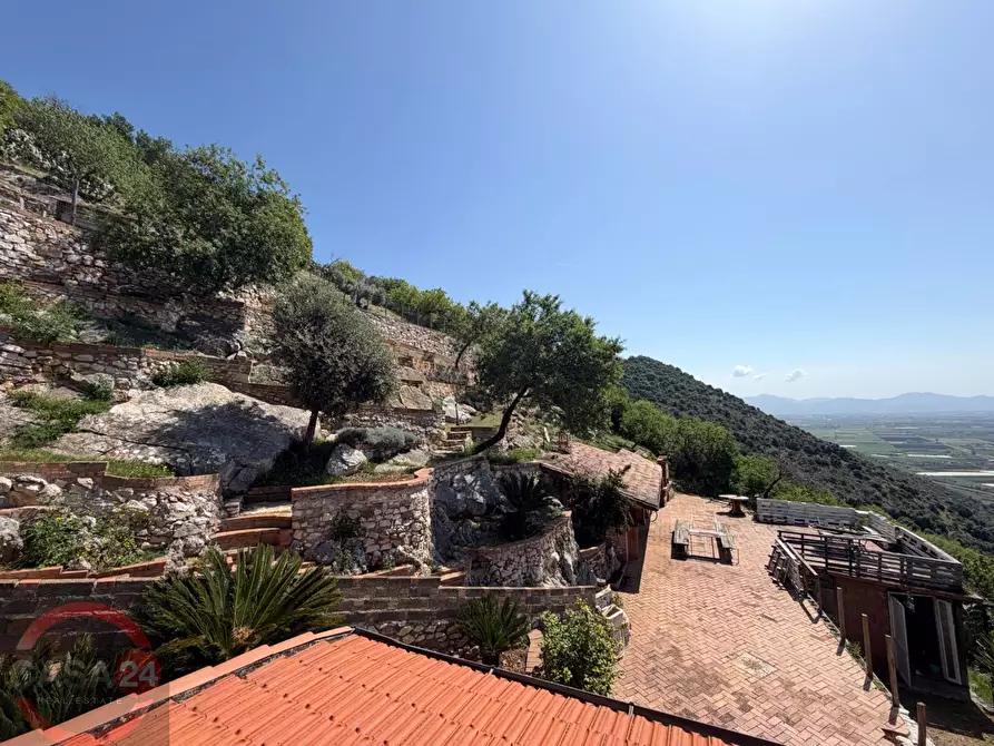 Immagine 82 di Villa in vendita  in Via Nuova a Sezze