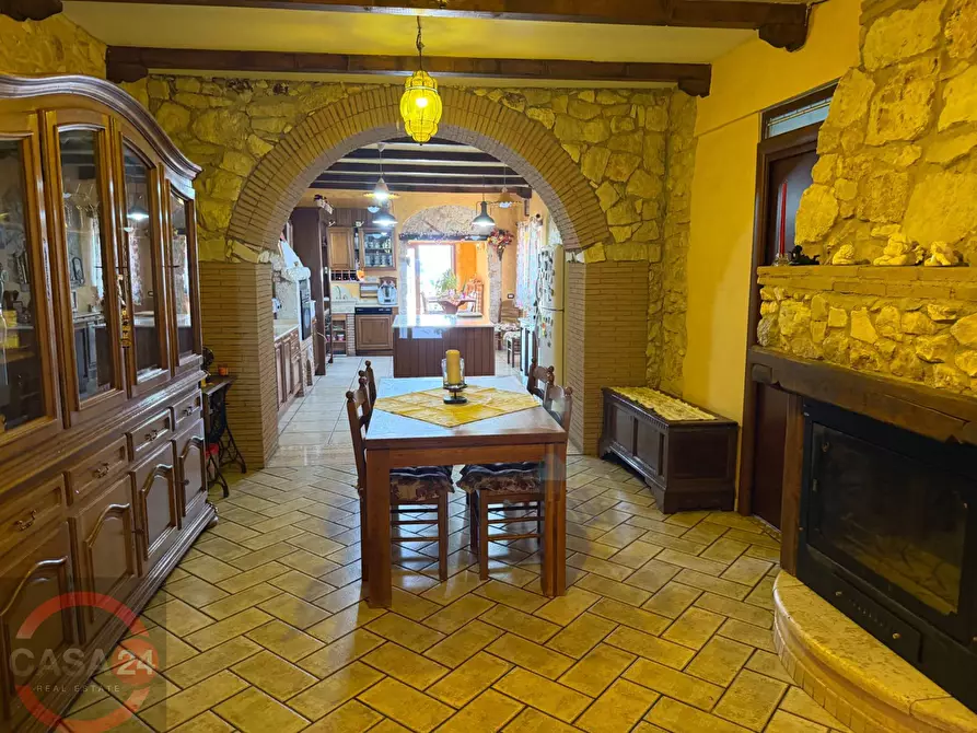 Immagine 89 di Villa in vendita  in Via Nuova a Sezze