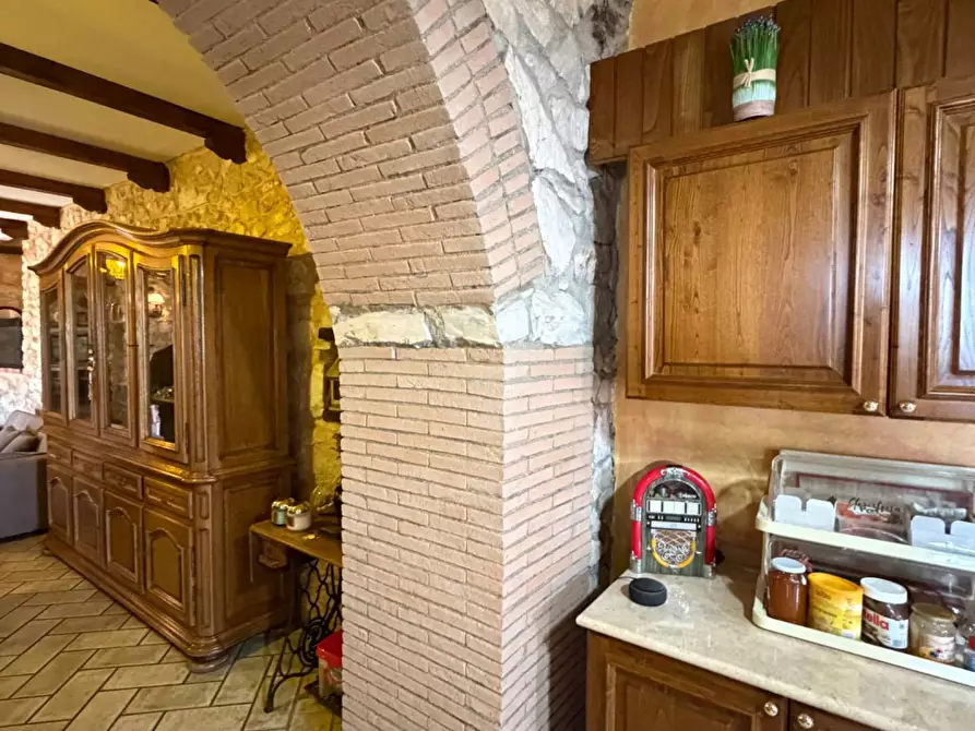 Immagine 91 di Villa in vendita  in Via Nuova a Sezze